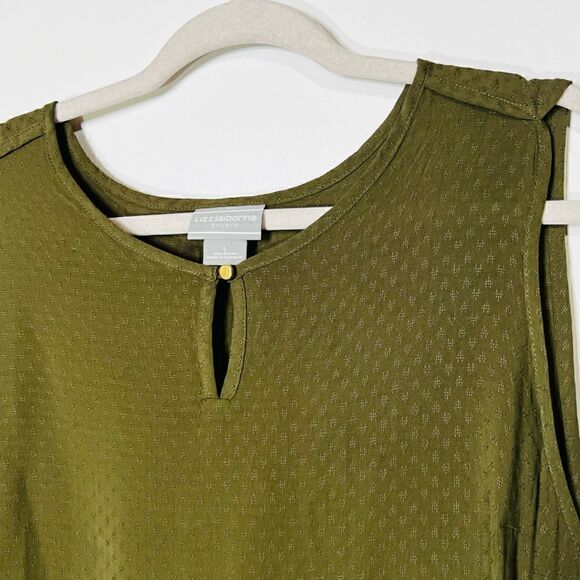Liz Claiborne Olive Green Tank Blouse Gold Button NWT! - Picture 2 of 8